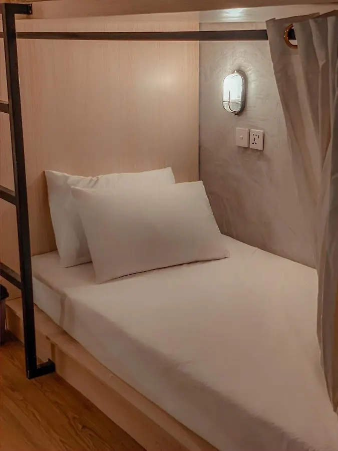 Holistic Pod Hostel Kuta Kuta  0*, Kuta (Bali) Indonesia